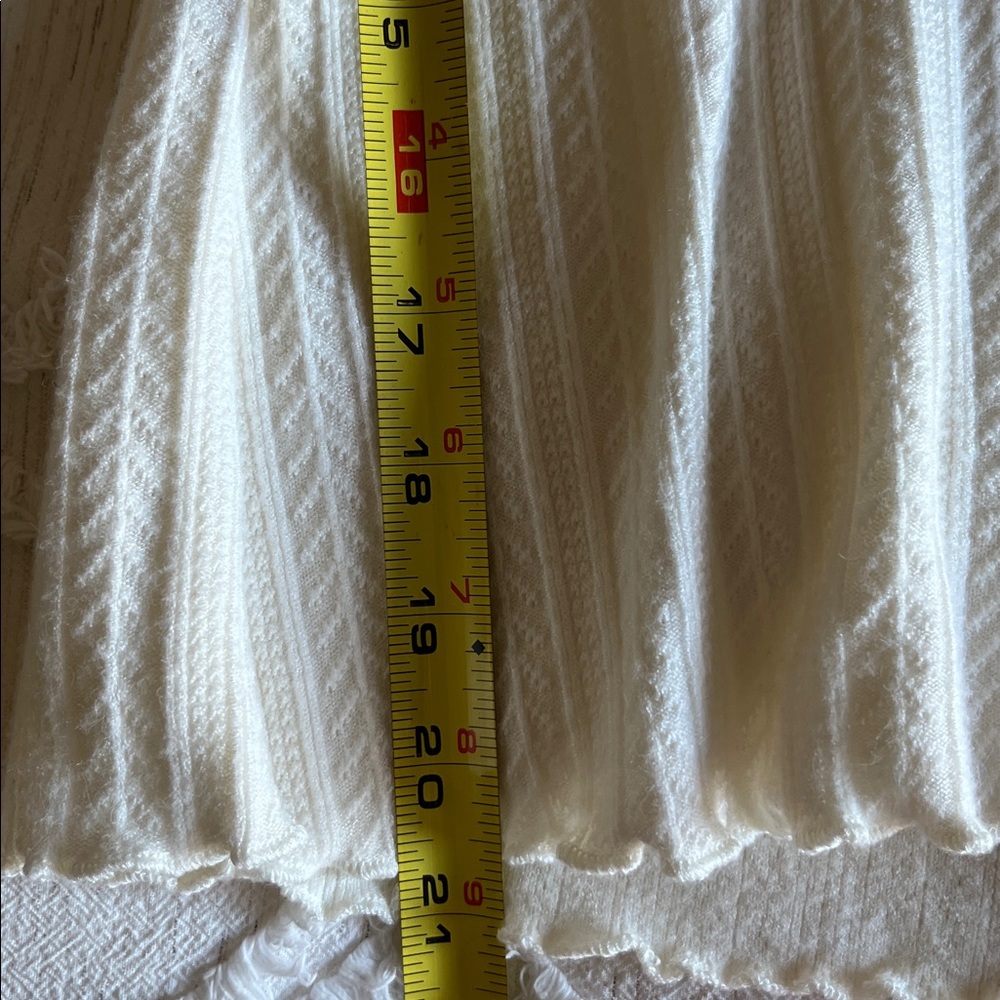 Truth Cream Ribbed Sweater - Picture 4 of 4